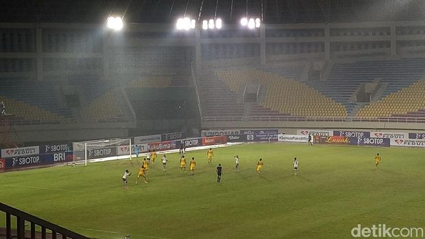 Persikabo 1973 vs Persib Bandung di Stadion Manahan, Solo, Sabtu (24/12/2022).