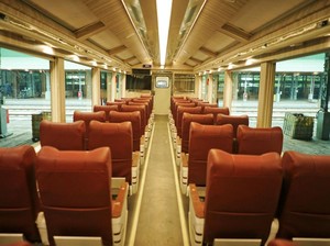 Terkesan Kereta Panoramic, Menhub Budi Karya Minta Rute dan Gerbong Ditambah