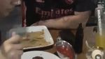 Romantisnya Cristian Gonzalez saat Makan Bareng Istri dan Anak-anak