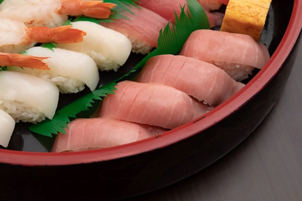 Tak Jadi Tutup! Resto Sushi yang Semua Chefnya Perempuan Ini Bagikan Kabar Gembira