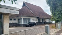 Terakhir ialah PT. Kertas Padalarang yang didirikan Belanda pada tahun 1921