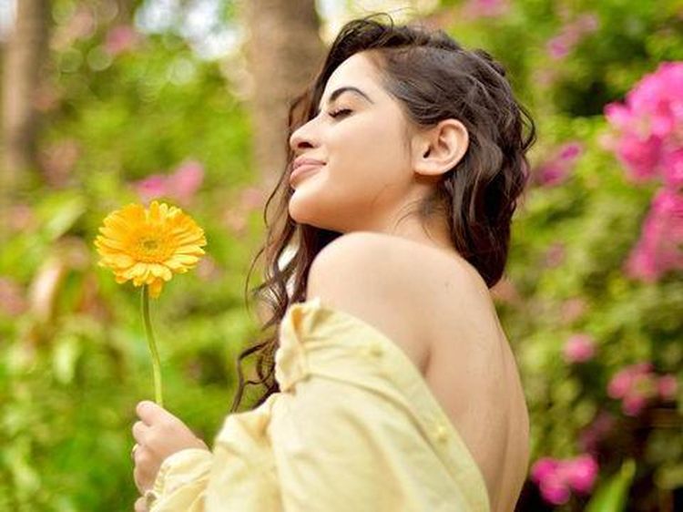 Urfi Javed, Artis India yang Dihujat Gegara Terlalu Seksi