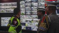 Menurut Sat Lantas Polres Bogor pada libur Natal jalur wisata Puncak Bogor ramai lancar.
