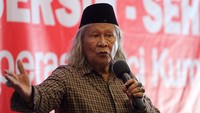 Ridwan Saidi meninggal dunia pada Minggu (25/12/2022). Ridwan Saidi dikenal sebagai budayawan yang fokus mengamati masalah hingga sejarah Betawi. Selain itu, Ridwan pernah menjadi anggota DPR dari PPP pada 1977. (Ari Saputra/detikcom)