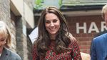Gaya Modis Kate Middleton yang Bisa Ditiru untuk Acara Natal