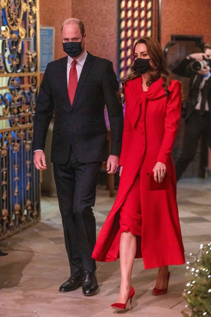Kate Middleton Britain's Prince William, Duke of Cambridge and Britain's Catherine, Duchess of Cambridge attend the Together At Christmas community carol service at Westminster Abbey in London on December 8, 2021. (Photo by Heathcliff O'Malley / POOL / AFP) (Photo by HEATHCLIFF O'MALLEY/POOL/AFP via Getty Images)
