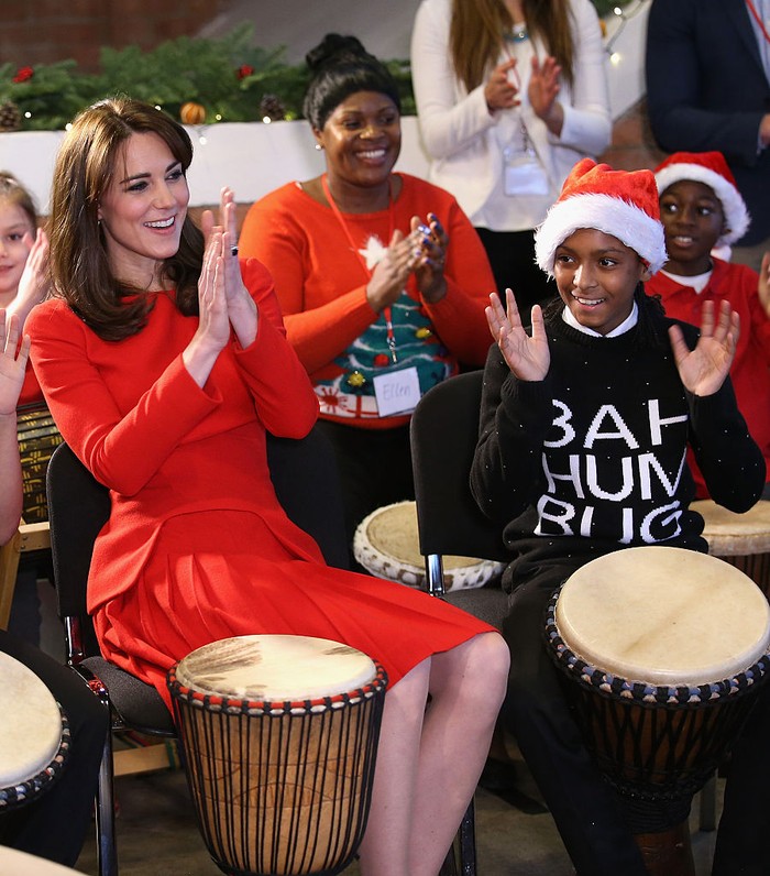 Britain's Prince William, Duke of Cambridge and Britain's Catherine, Duchess of Cambridge attend the Together At Christmas community carol service at Westminster Abbey in London on December 8, 2021. (Photo by Heathcliff O'Malley / POOL / AFP) (Photo by HEATHCLIFF O'MALLEY/POOL/AFP via Getty Images)