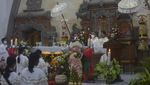 Melihat Misa Malam Natal di Berbagai Kota