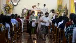 Melihat Misa Malam Natal di Berbagai Kota