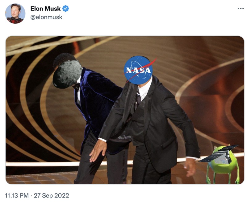 Elon Musk doyan bagi-bagi meme kocak