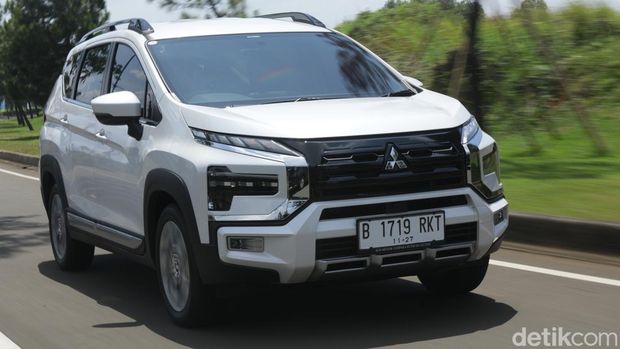 Mitsubishi New Xpander Cross