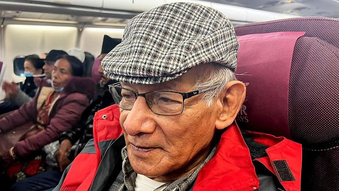 Pembunuh berantai Charles Sobhraj Charles Sobhraj dibebaskan setelah menjalani hukuman penjara selama 20 tahun. Dia dipulangkan dari Kathmandu ke Prancis.