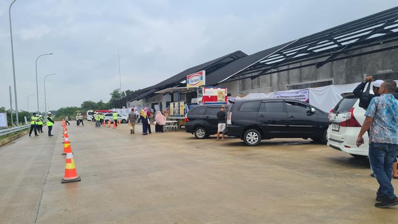 Rest Area Tol Serang-Panimbang Rest Area Tol Serang-Panimbang