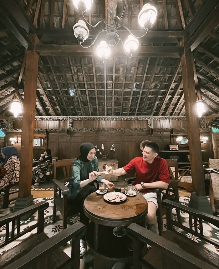 Rezky Aditya Rezky Aditya