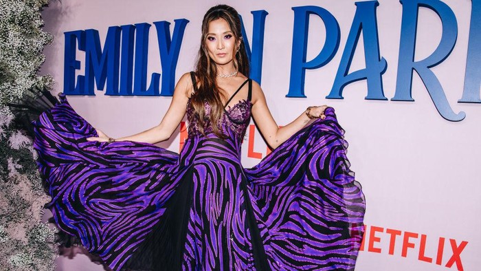 Bintang Emily in Paris Ashley Park Masuk RS Akibat Syok Septik Mengancam Nyawa