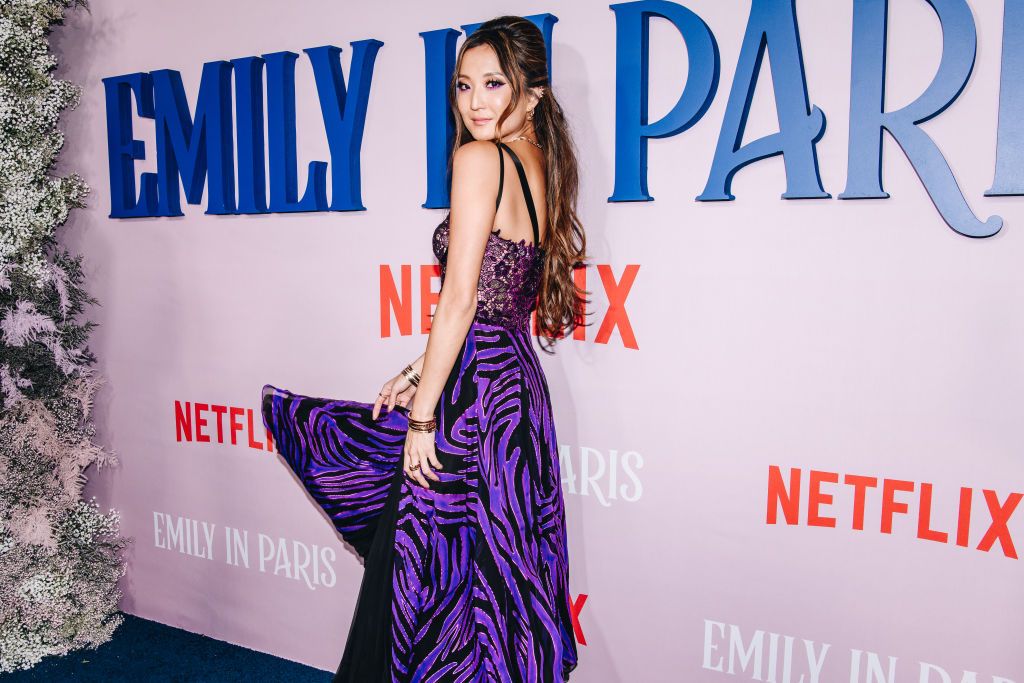 Ashley Park saat menghadiri special screening Emily In Paris di The French Consulate General, New York, pada 15 Desember 2022.