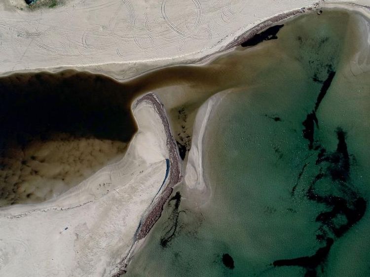 Lanskap Indah Saat Danau Mert dan Laut Hitam Bertemu