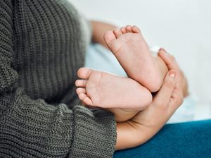 Benarkah Sendok dan Kopi Dapat Atasi Kejang Anak?