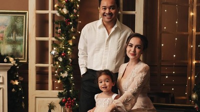 8 Gaya Artis Indonesia Rayakan Natal 2022, Sarwendah Pakai Piyama