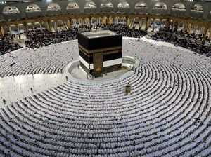 Kabar Kebalikan Paket Haji di Saudi Turun tapi di RI Naik Tinggi