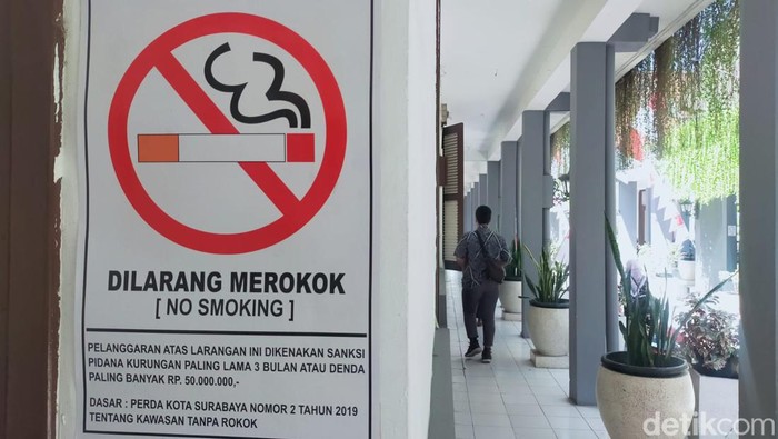 dilarang merokok di kawasan kampus unair