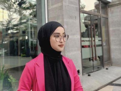 Potret Eveline Ovilia, Aspri Raffi Ahmad yang Pernah Jadi Ajudan Ridwan Kamil