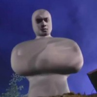 Entah ceritanya ini pocong atau patung hidup. Kalau menurutmu itu hantu sedang cosplay jadi apa ya? Foto: Instagram/Twitter/1cak.com