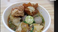 Cuanki populer di Jakarta bisa dicoba di baso Aci Cuanki Kang Hanafi. Acinya besar dan kenyal dengan cuanki yang mudah dikunyah. Kuah dan sambalnya juga nampol. Semangkuknya Rp 23 ribuan. Foto : zomato