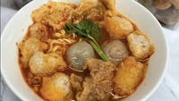 Kalau mau coba cuanki yang punya rasa asli Bandung bisa pesan cuanki frozen di Cuanki Pijeh. Tak hanya praktis, cuanki ini juga punya rasa yang nikmat, ditambah sambalnya yang gurih pedas. Foto : Instagram @cuankipijeh