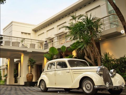 Malang merupakan salah satu kota wisata di Jatim. Sehingga banyak penginapan dan hotel yang bisa jadi pilihan.