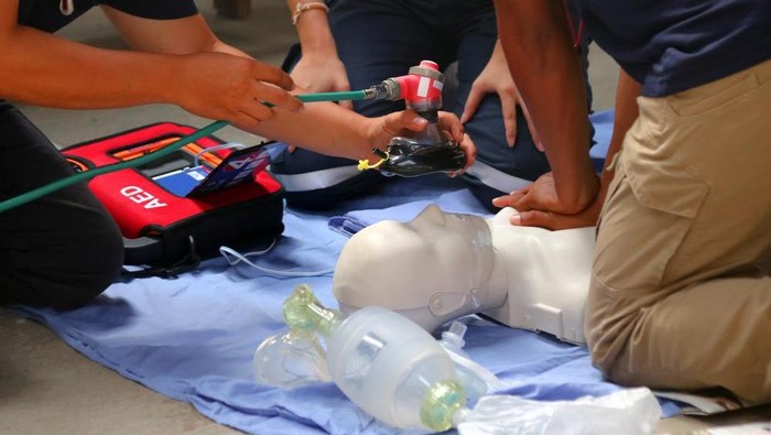 Mudah! Ini 4 Tips Pertolongan Pertama Saat Keseleo, Mimisan & Lainnya