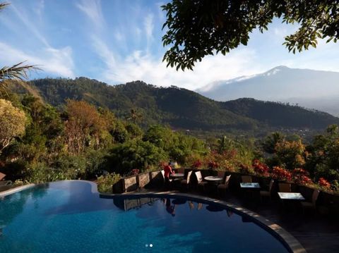 Jambuluwuk Resort