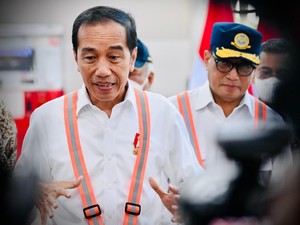 Terbitkan Perppu Cipta Kerja, Jokowi: Kita Diintip Ketidakpastian