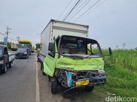 Dua Truk Adu Banteng Di Gresik, Satu Sopir Tewas