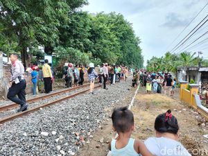 Anggota TNI dan 2 Anaknya Tewas Tertabrak Kereta di Probolinggo
