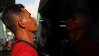 Ketika gelombang kedua COVID-19 akibat varian Delta melanda Indonesia pada 2021, jumlah kasus harian tertinggi terjadi pada Juli 2021. Rekor tersebut langsung dilampaui pada 15-19 Februari 2022. Agung Pambudhy/detikcom