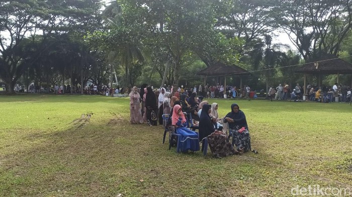 Kuburan massal korban tsunami Aceh (Agus Setyadi/detikSumut) Kuburan massal korban tsunami Aceh (Agus Setyadi/detikSumut)