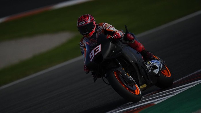 Marc Marquez (93) of Spain and Repsol Honda Team Honda during the official test of the new MotoGP 2023 season at Ricardo Tormo Circuit on November 8, 2022 in Valencia, Spain. (Photo by Jose Breton/Pics Action/NurPhoto via Getty Images)