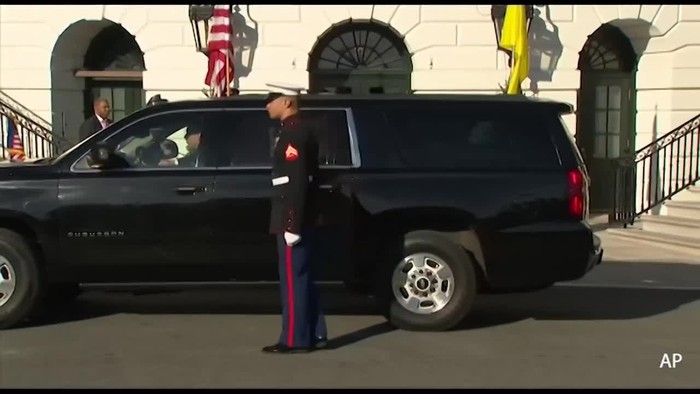 Mobil Chevrolet Suburban yang dinaiki Zelensky saat bertemu Biden di AS.
