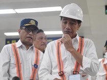 Jokowi: Tak Usah Tergesa-gesa Operasikan LRT Jabodebek