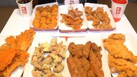 Nex Carlos juga sering mengulas makanan di restoran. Berikut ulasan Nex Carlos ketika mencicipi aneka ayam goreng tepung dan saikoro crispy. Foto: Instagram @nexcarlos