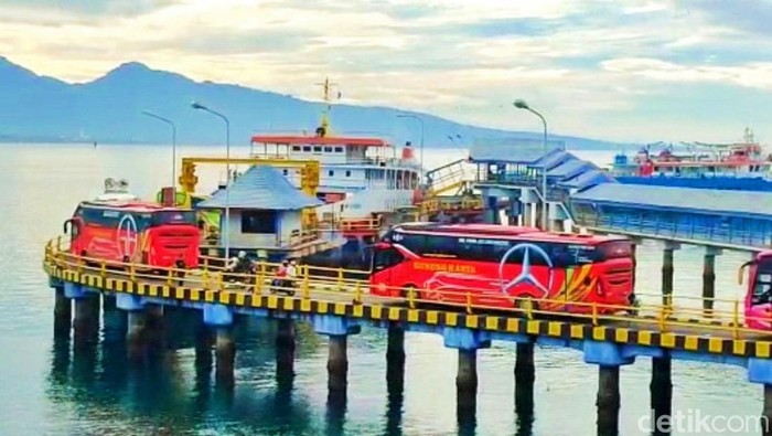 Penyebab Antrean Panjang di Pelabuhan Ketapang Hingga 3 KM karena kapal kandas