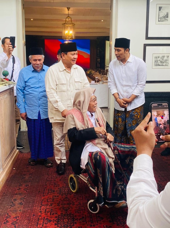 Pertemuan tertutup prabowo kiai jatim di Surabaya