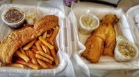 Ini salah satu menu favorit mereka. Fish and Chips dengan ikan yang digoreng sempurna. Foto: onlyinurstate.com