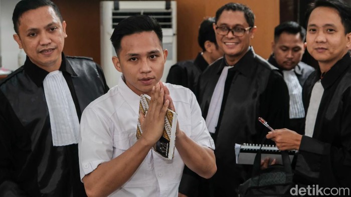 Romo Magnis menjadi saksi meringankan untuk terdakwa Bharada Richard Eliezer Pudihang Lumiu terkait kasus pembunuhan Yosua di PN Jaksel, Senin (26/12/2022).