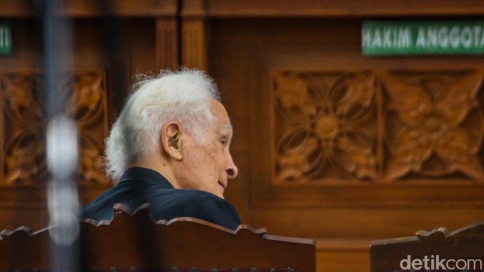 Romo Magnis Jadi Saksi Meringankan Eliezer Romo Magnis menjadi saksi meringankan untuk terdakwa Bharada Richard Eliezer Pudihang Lumiu terkait kasus pembunuhan Yosua di PN Jaksel, Senin (26/12/2022).