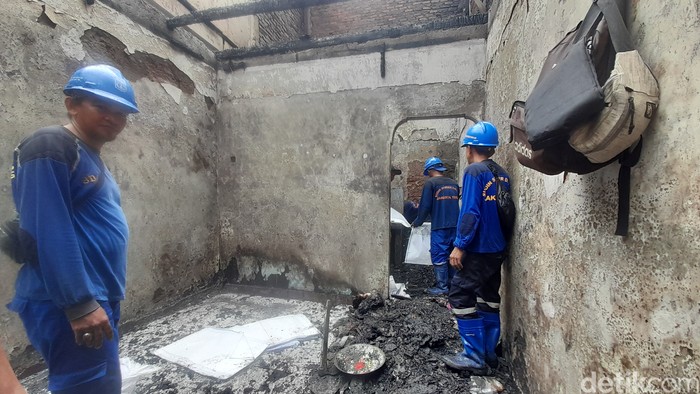 Rumah sisa kebakaran Kampung Pulo, Jatinegara, Jakarta Timur, 26 Desember 2022. (Ilham Oktafian/detikcom)