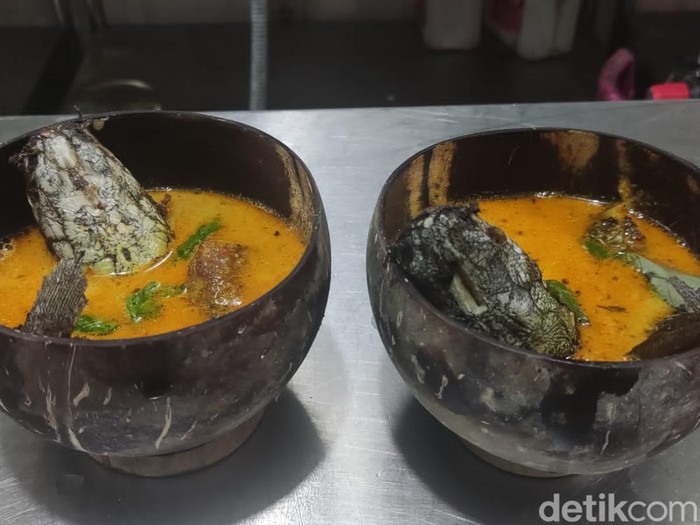 Salah satu menu di warung spesialis lele di Ngaglik, Sleman, Senin (26/12/2022). Warung ini menawarkan 35 menu olahan berbahan dasar ikan lele.