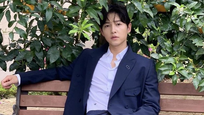 Song Joong Ki Song Joong Ki ternyata sering diet puasa.
