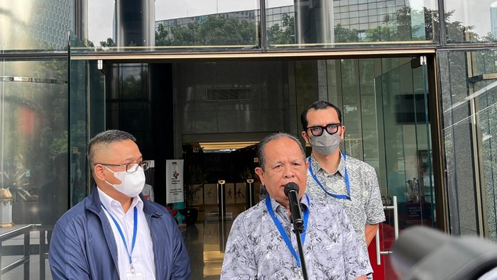 Wakil Ketua KY M Taufiq MZ (tengah)/(Hanafi-detikcom)